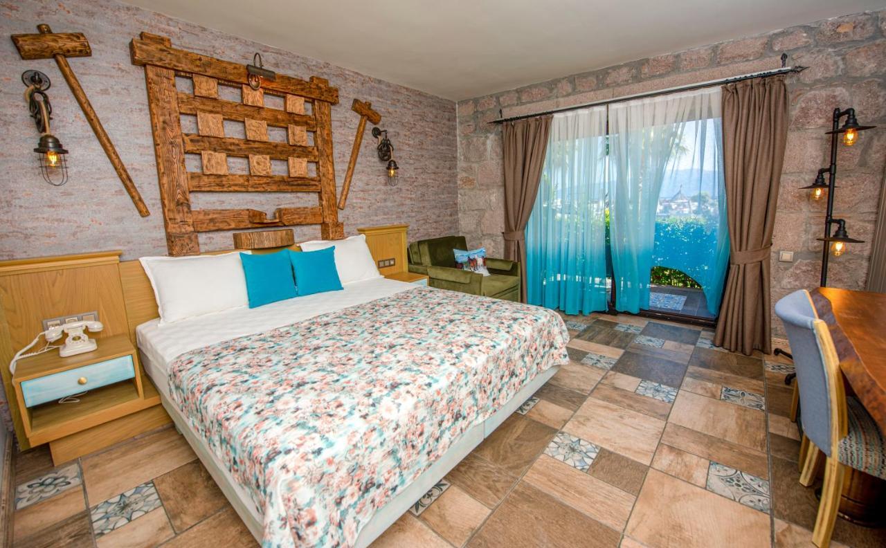 Assos Zeyti̇N Han Special Class Hotel Adults Only 12 Сокакагзи Экстерьер фото